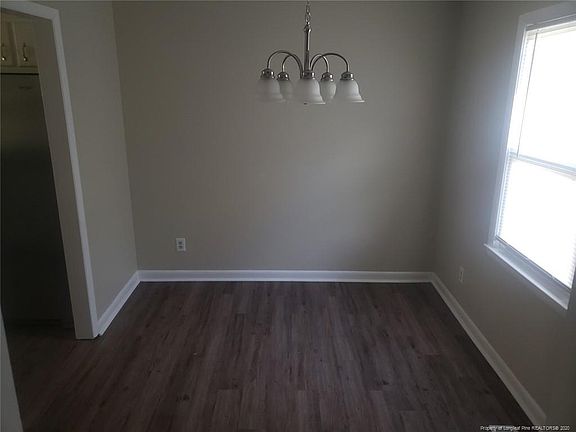 5th image of 2657 Dumbarton Rd