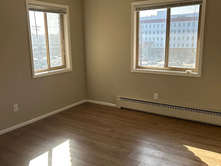 Maple Commons Apartments — Photo 35