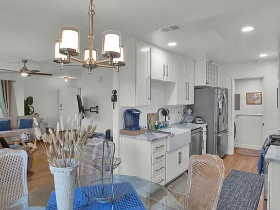 3rd image of 4276 Buena St #172
