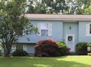 120 Killiney Woods, Millville, MA 01529