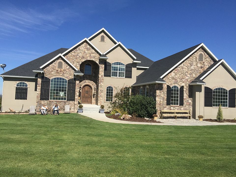 1st image of 8085 S Black Hawk Dr