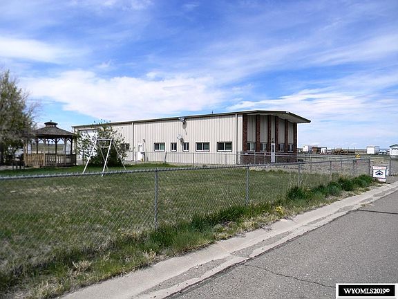 2nd image of 3420 Chandelle Blvd