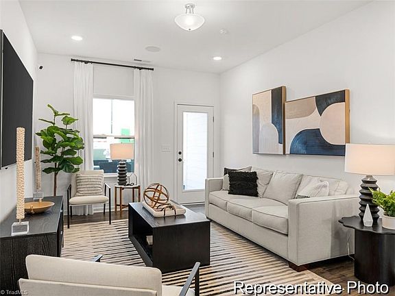 7th image of this home