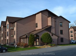 9 Centre St S #305, Greater Napanee, ON K7R3X3