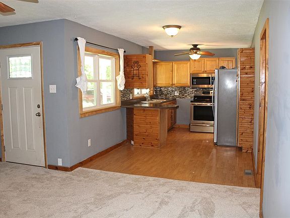 3rd image of 305 W 24th Ave