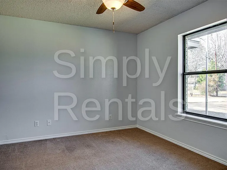 182 County Road 2426 — Photo 19