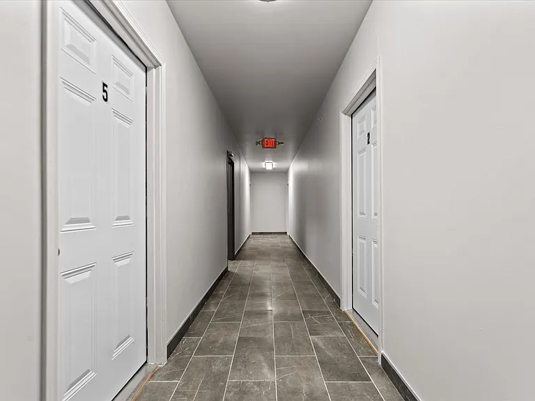 1421 Townsend St #1 — Photo 4