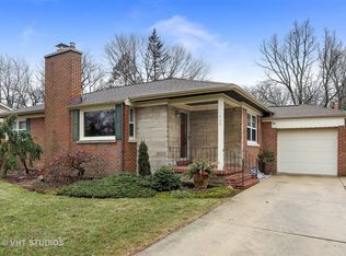 825 Franklin St, Downers Grove, IL 60515