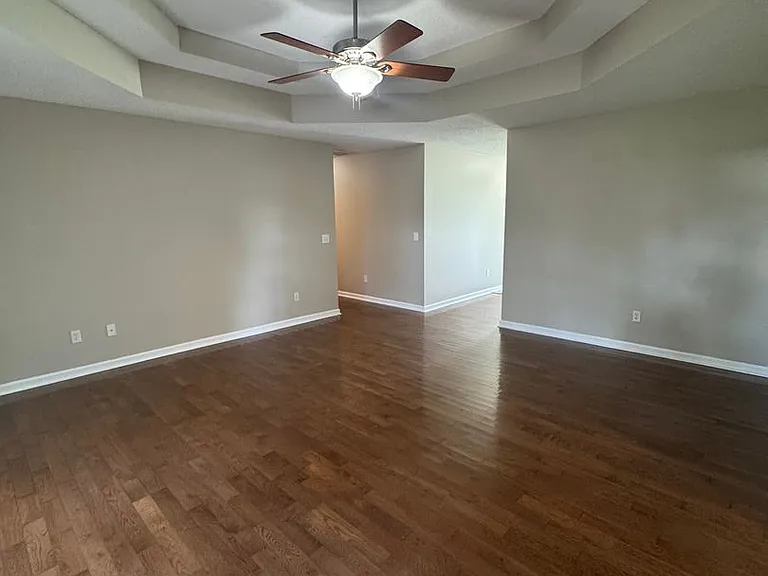509 S Whippoorwill Dr — Photo 4