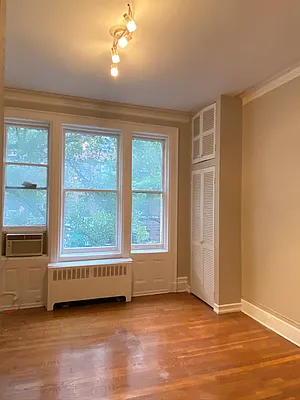 Rented by Dab Hold Corp | media 6