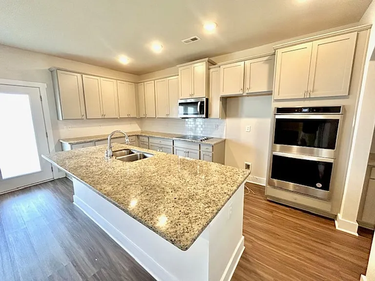 115 Hutchinson Rd — Photo 10
