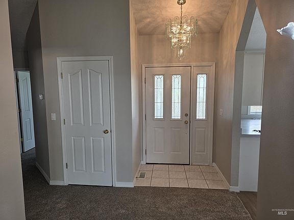 5th image of 2657 4th Ave E