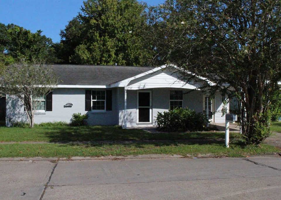 1st image of 306 Elysian Dr