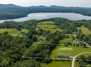 11 Durkee Dr, Hope, ME 04847