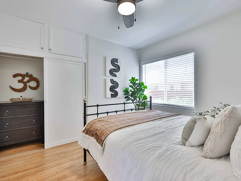 4788 W Mountain View Dr #B — Photo 18