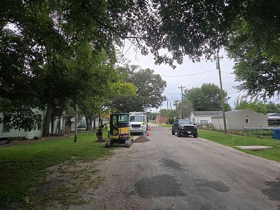 5th image of 200 3rd Ave
