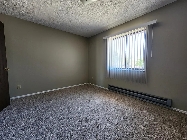 55 Castle Royal Dr — Photo 8
