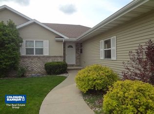 4833 N Apple Rd, Appleton, WI 54913