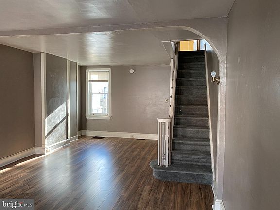 3rd image of 1124 Lancaster Ave