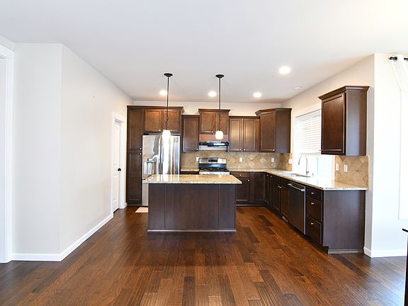 gourmet kitchen