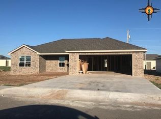 2112 Roadrunner Dr, Portales, NM 88130
