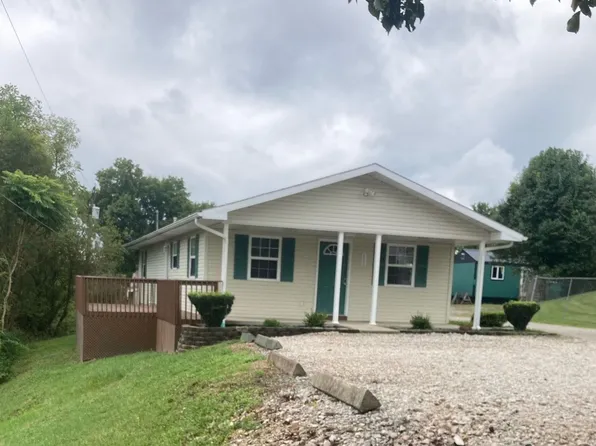 426 Lubeck Rd, Washington, WV 26181