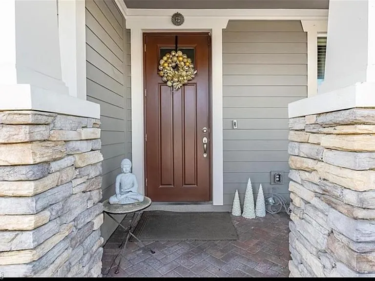 3320 Pilot Cir — Photo 2