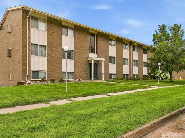 4213 62nd St APT 6, Des Moines, IA 50322