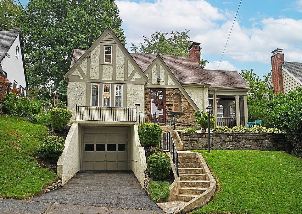 1st image of 3508 Victoria Pl
