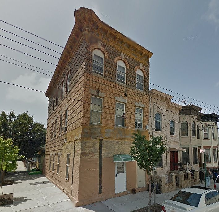 1st image of 310 Ashford St