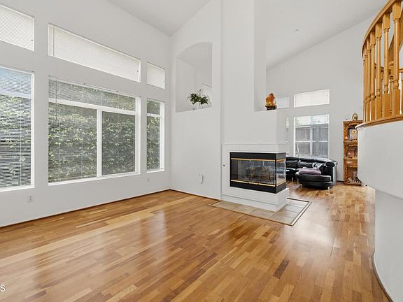 5th image of 799 Saratoga Ave