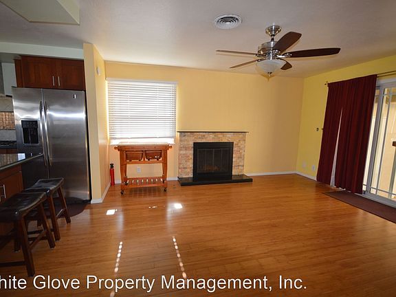 5th image of 301 N Ashford Pl