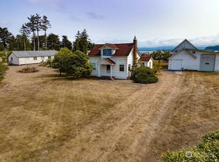 27508 Sandridge Rd, Ocean Park, WA 98640