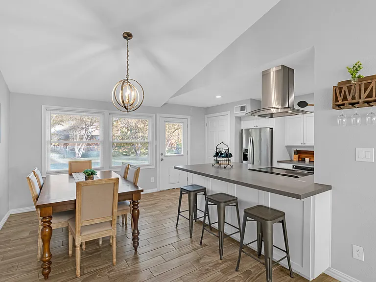 13506 Castleton Dr — Photo 32