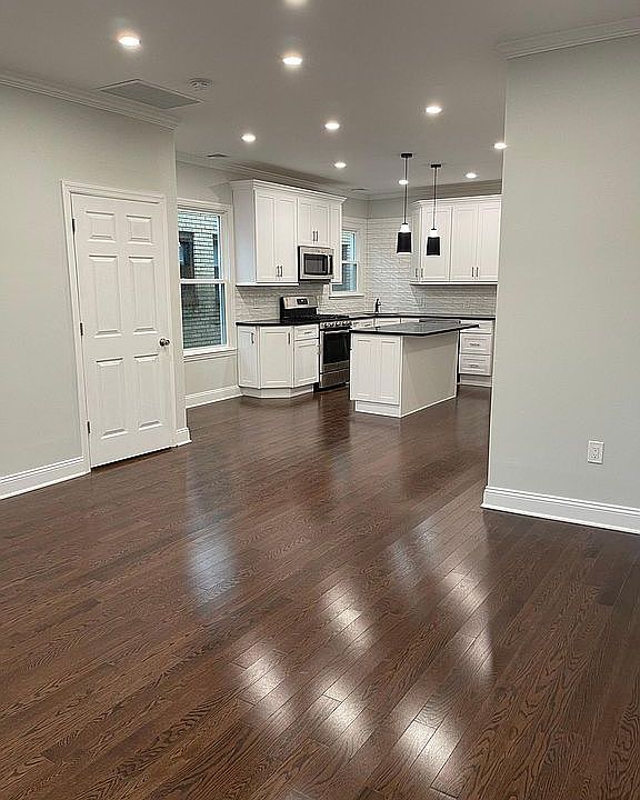 1st image of 170 Lake Ave Floor 2