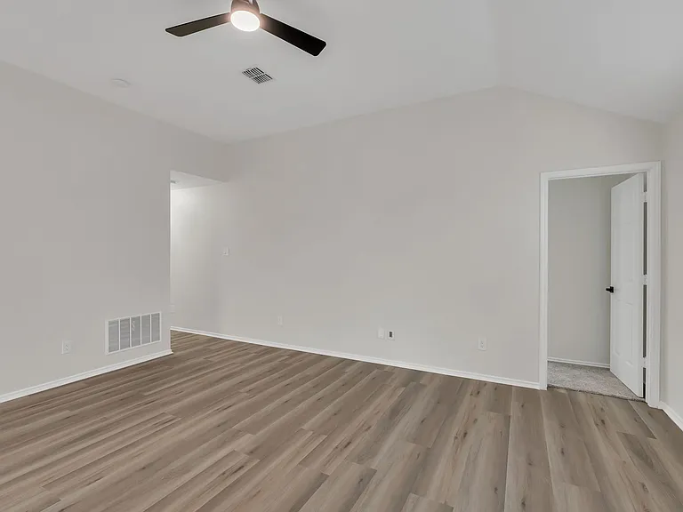 438 Stanley Falls Dr — Photo 13