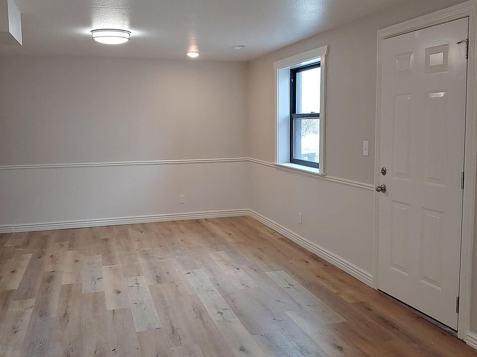 Kitchen to Living Room