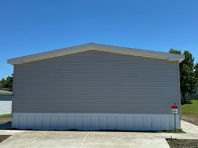 1st image of 18 Brush Dr #18