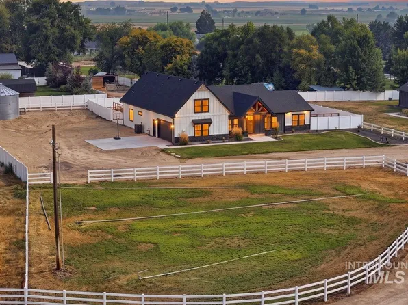 13958 Raptor Ln, Caldwell, ID 83607