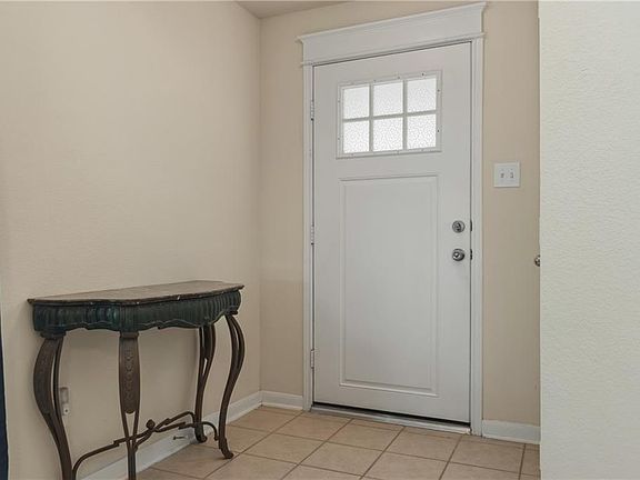 4th image of 1252 Mountain Peak Dr