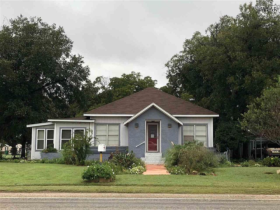 1st image of 208 S Yosemite St