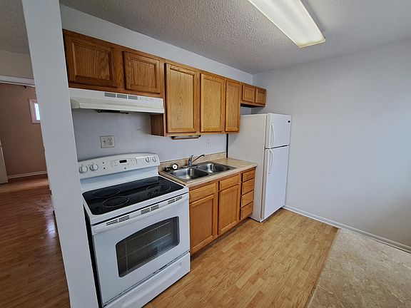 5th image of 1014 S College Ave