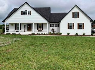 122 Arlis Gene Cir, Lafayette, TN 37083
