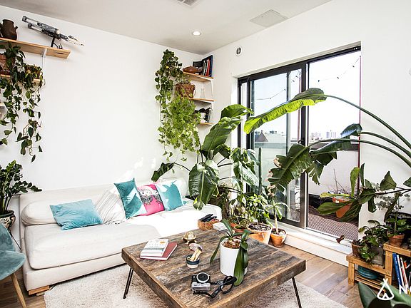 5th image of 818 Lexington Ave #6H