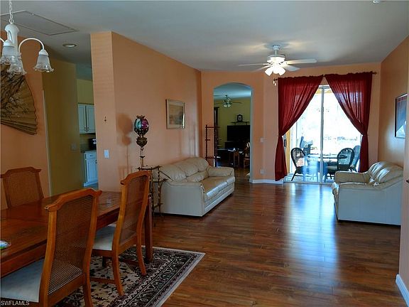 2nd image of 4132 Olde Meadowbrook Ln