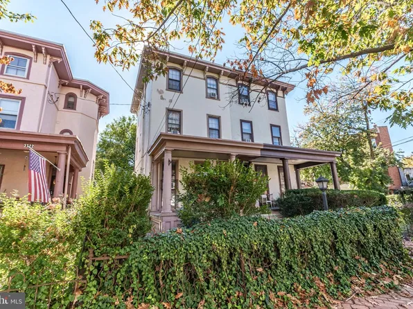 3724 Baring St, Philadelphia, PA 19104