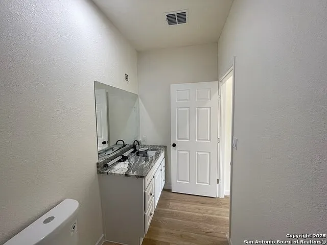 610 Pecan Valley — Photo 9