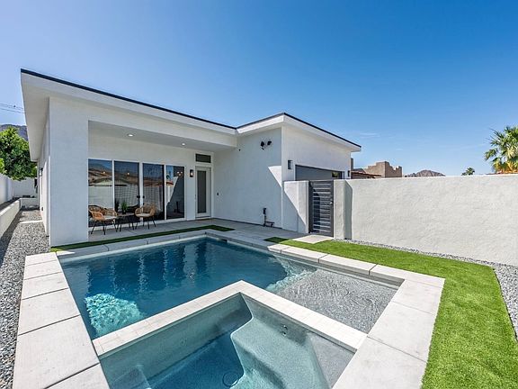 3rd image of 53145 Avenida Martinez