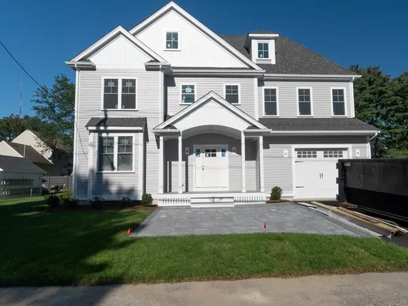 246 Hunnewell St #1, Needham Heights, MA 02494