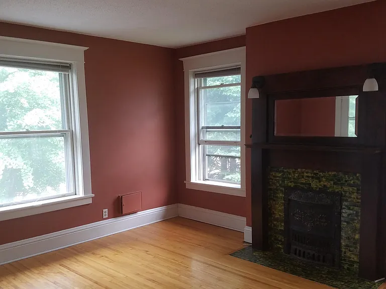520 University Ave NE — Photo 5
